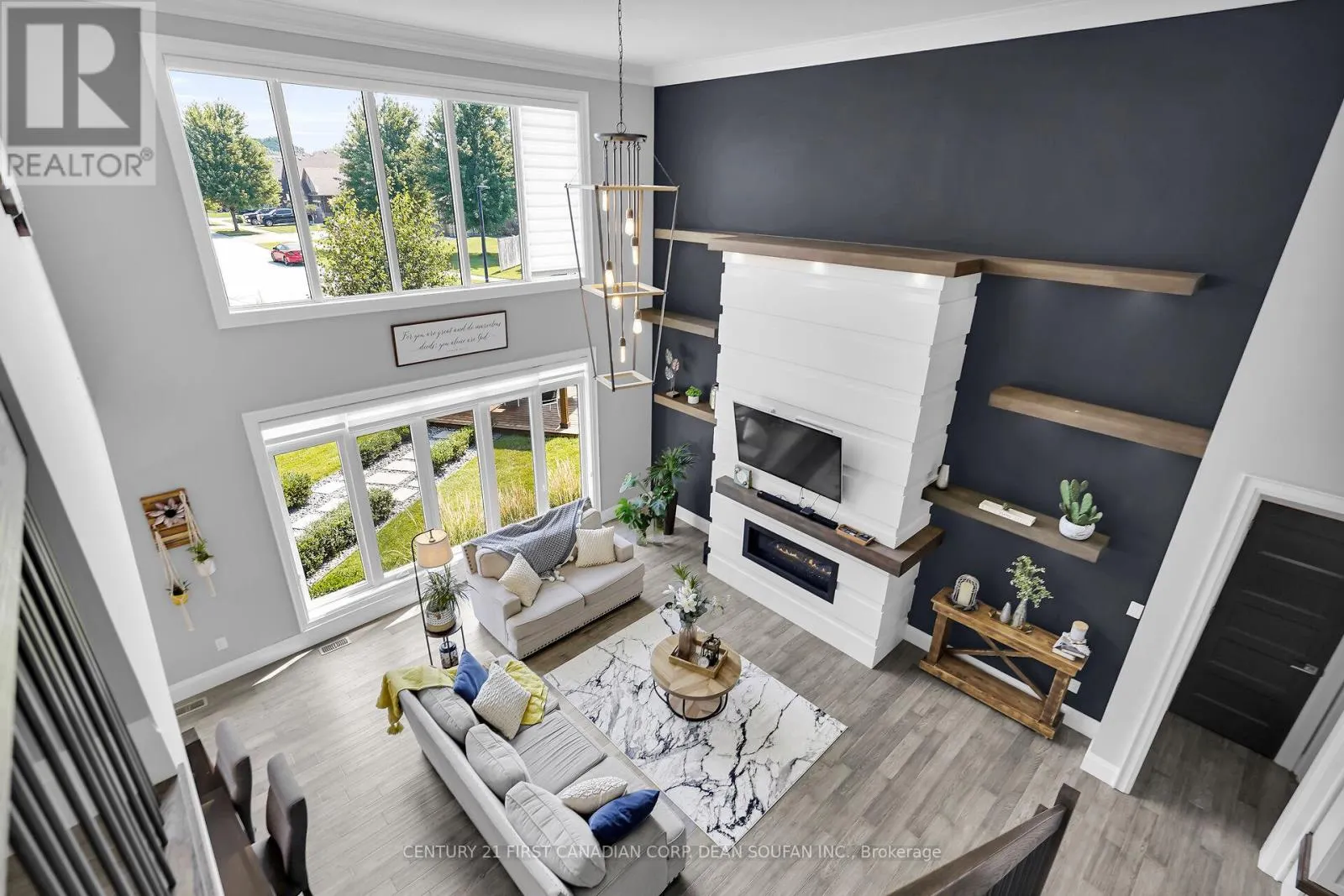 405 DARCY DRIVE