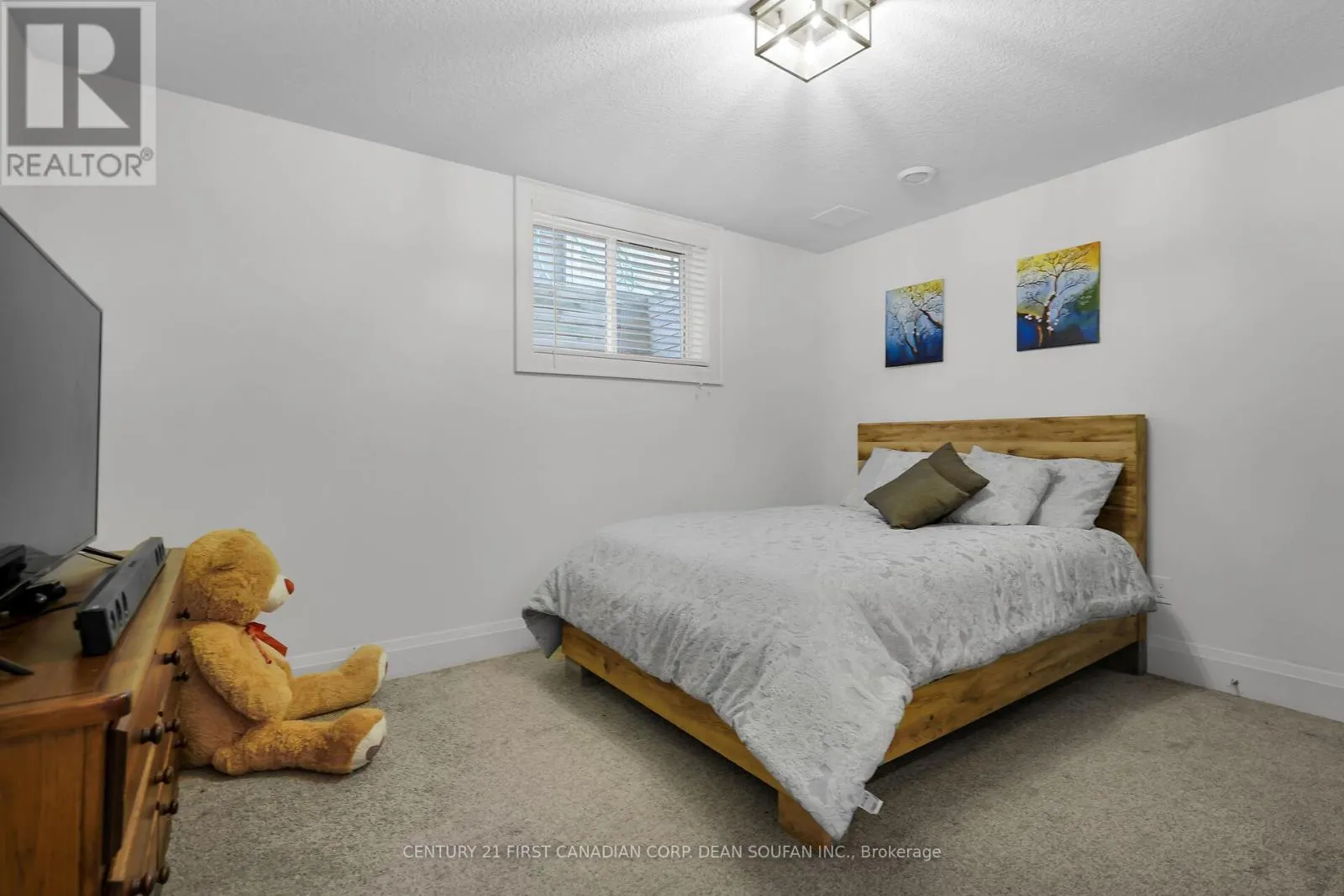 405 DARCY DRIVE