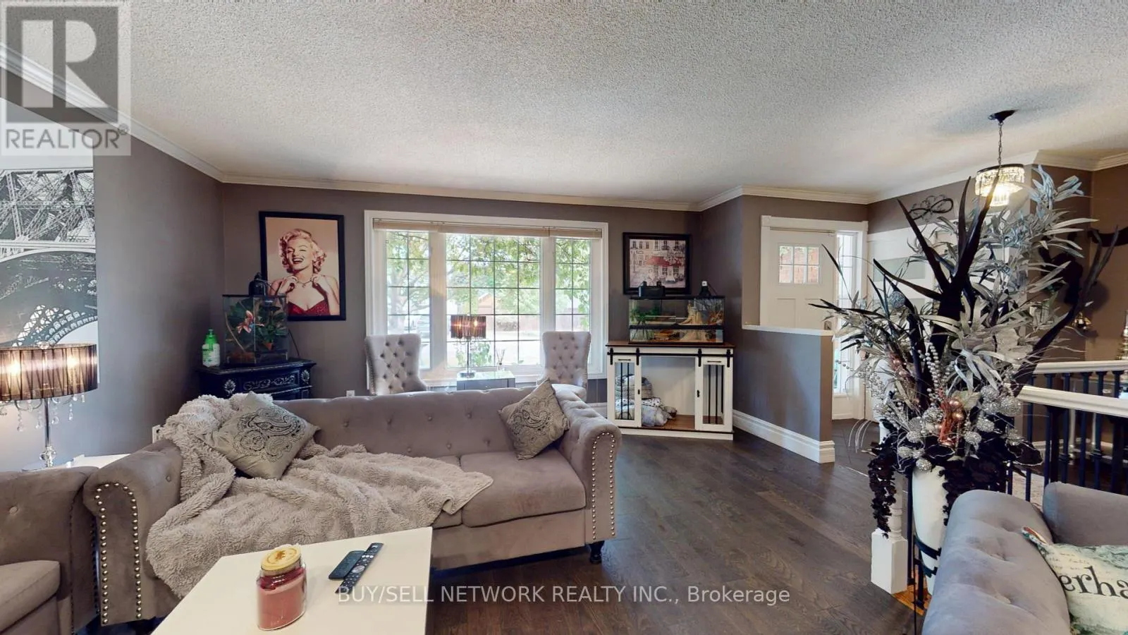 2504 IDYLLWOOD CRESCENT