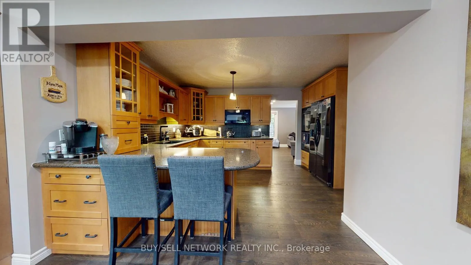 2504 IDYLLWOOD CRESCENT