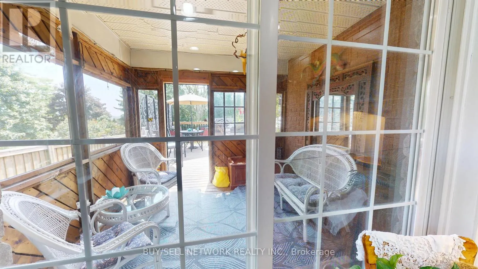 2504 IDYLLWOOD CRESCENT