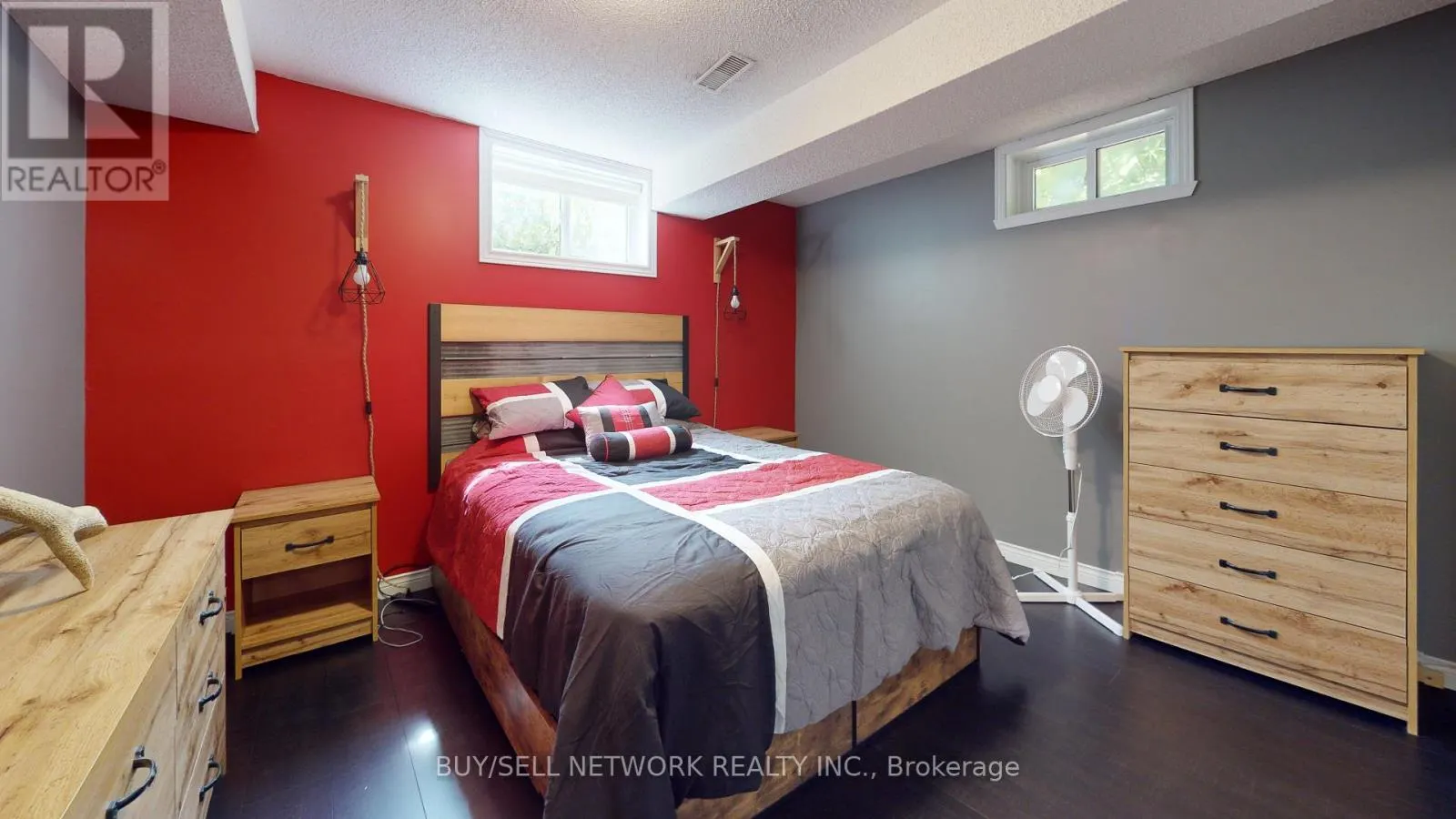 2504 IDYLLWOOD CRESCENT