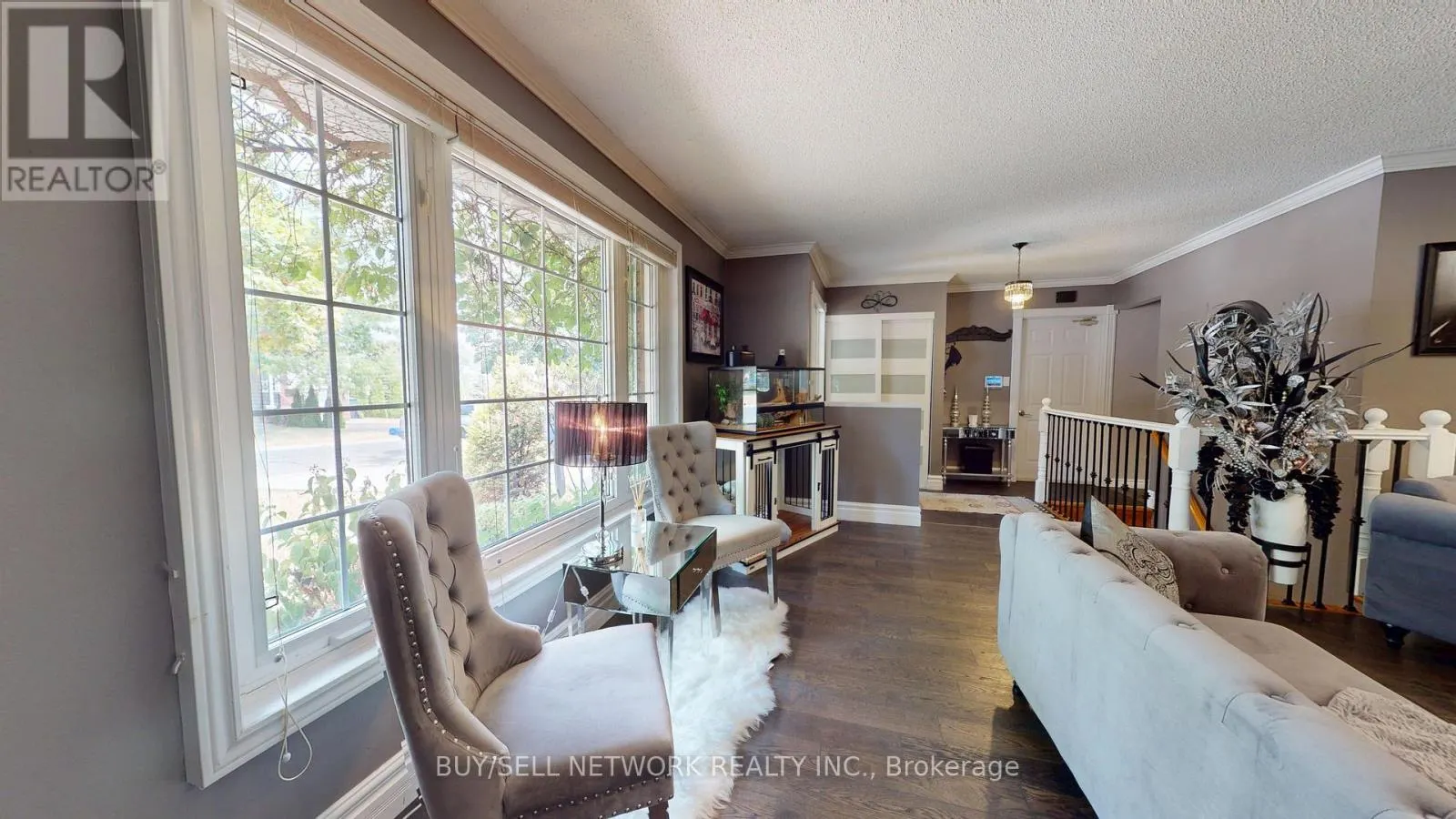2504 IDYLLWOOD CRESCENT