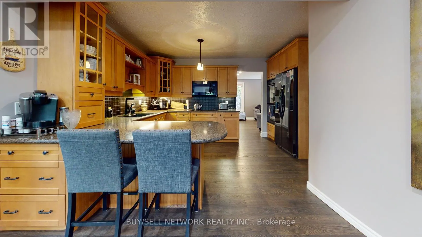 2504 IDYLLWOOD CRESCENT