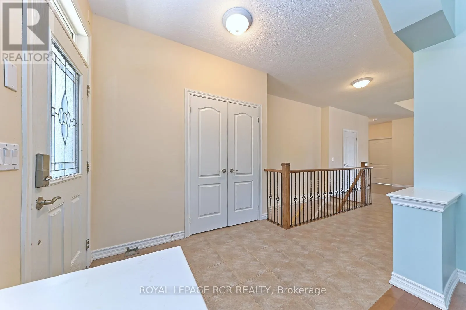 174 - 200 KINGFISHER DRIVE