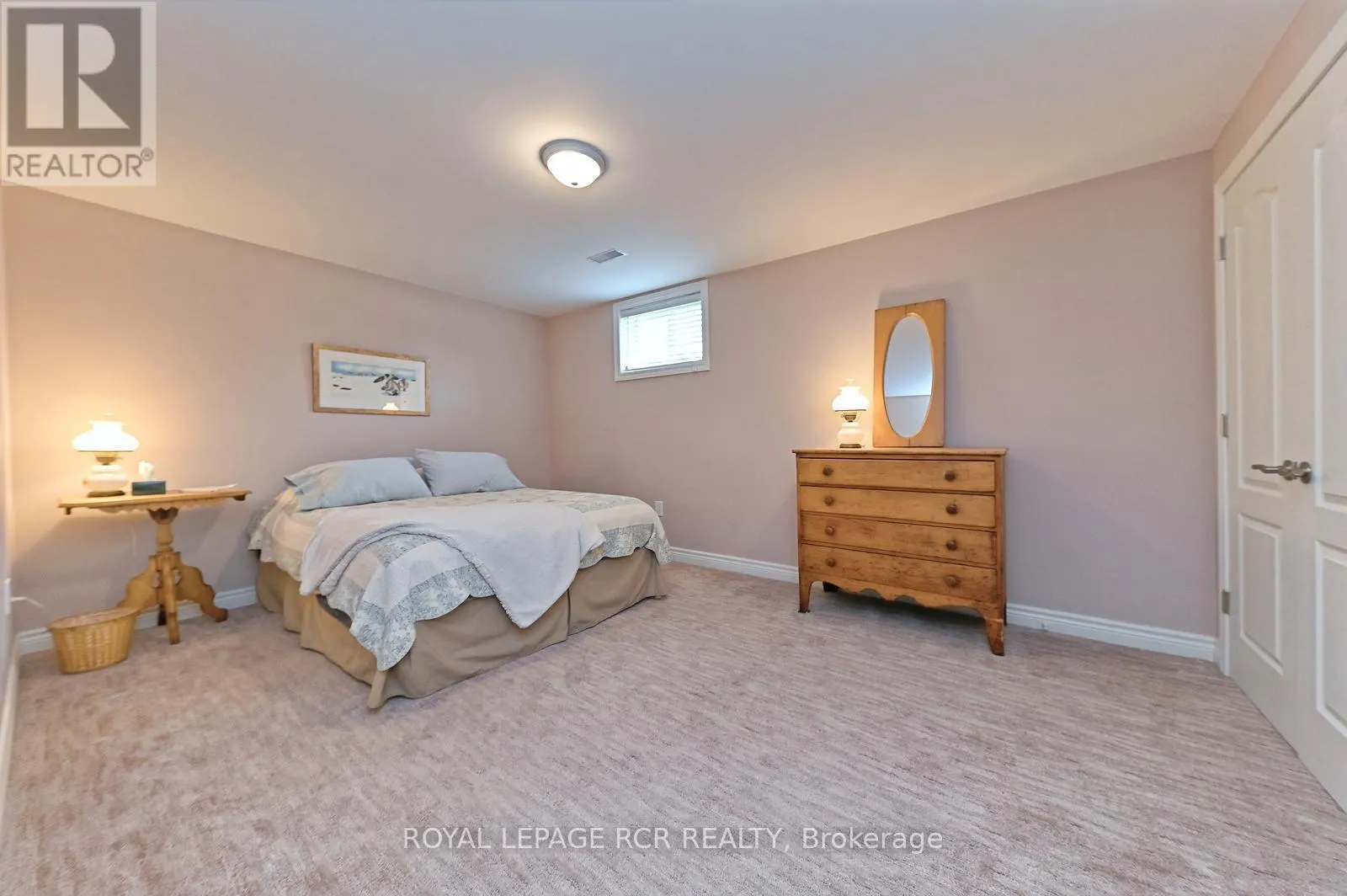 174 - 200 KINGFISHER DRIVE