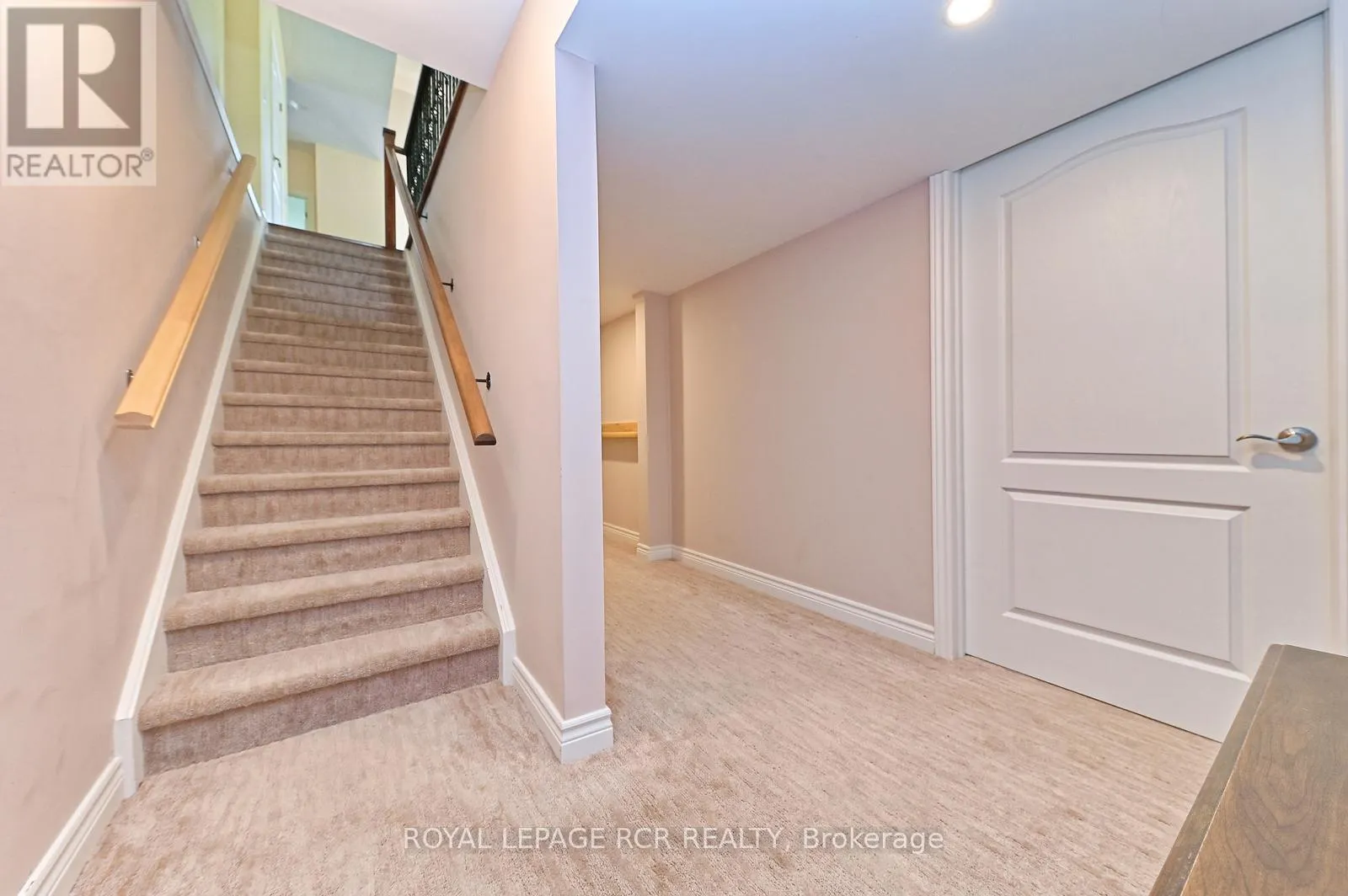 174 - 200 KINGFISHER DRIVE