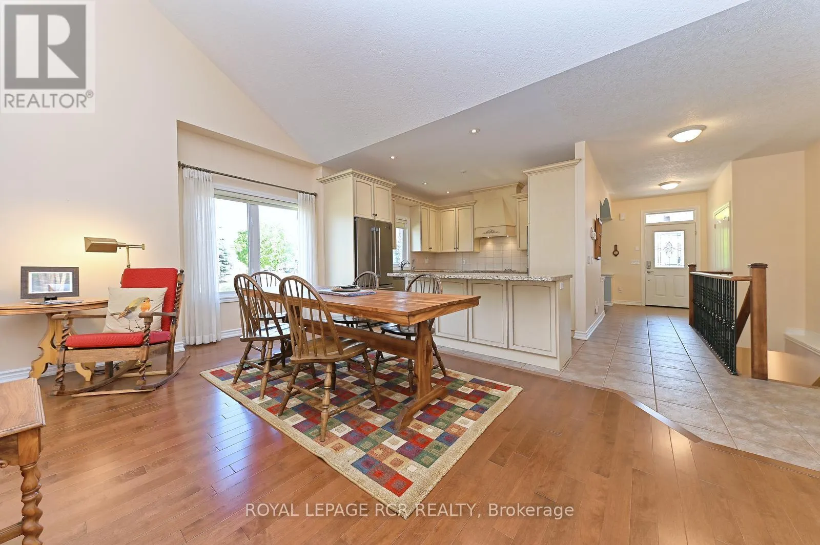 174 - 200 KINGFISHER DRIVE