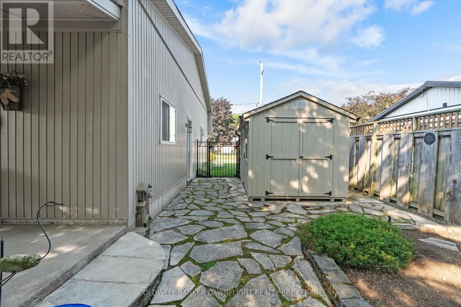 518 EDWARD STREET