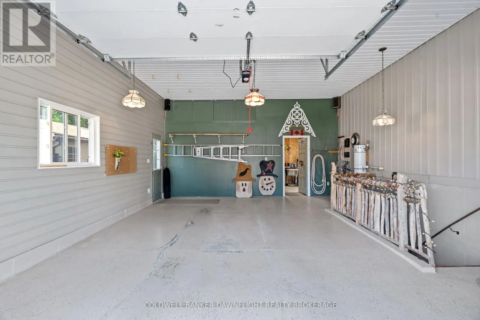 518 EDWARD STREET