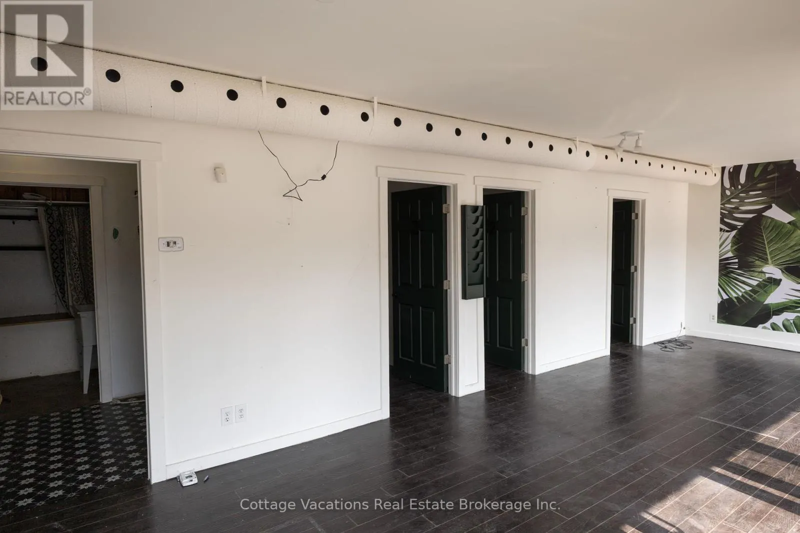 10 BRUNEL ROAD