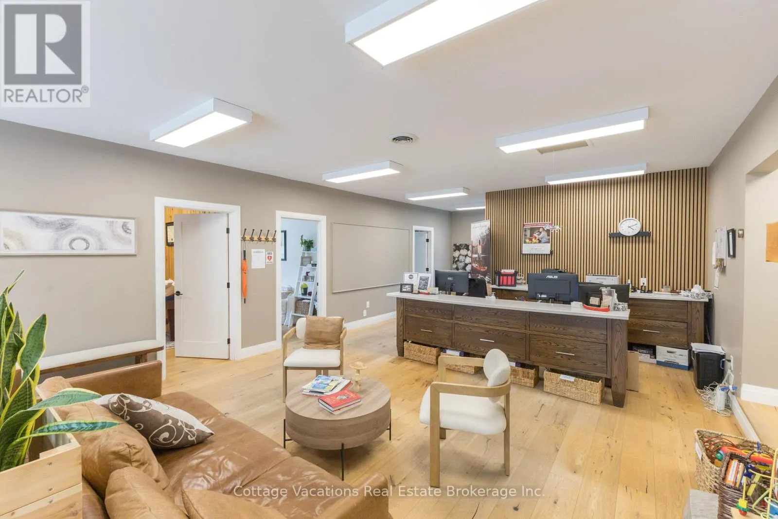 10 BRUNEL ROAD