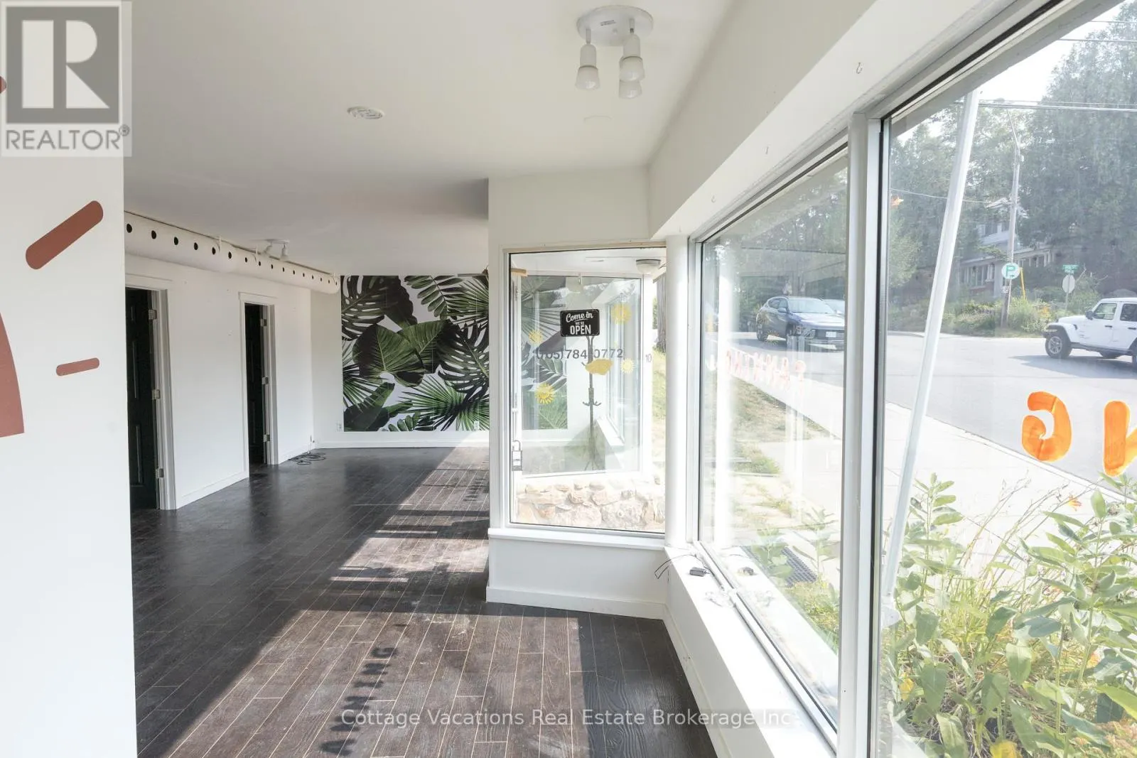 10 BRUNEL ROAD