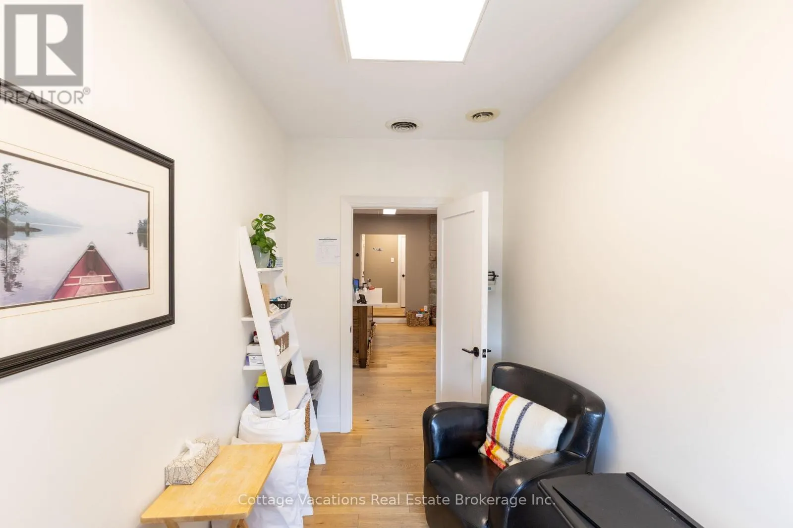 10 BRUNEL ROAD