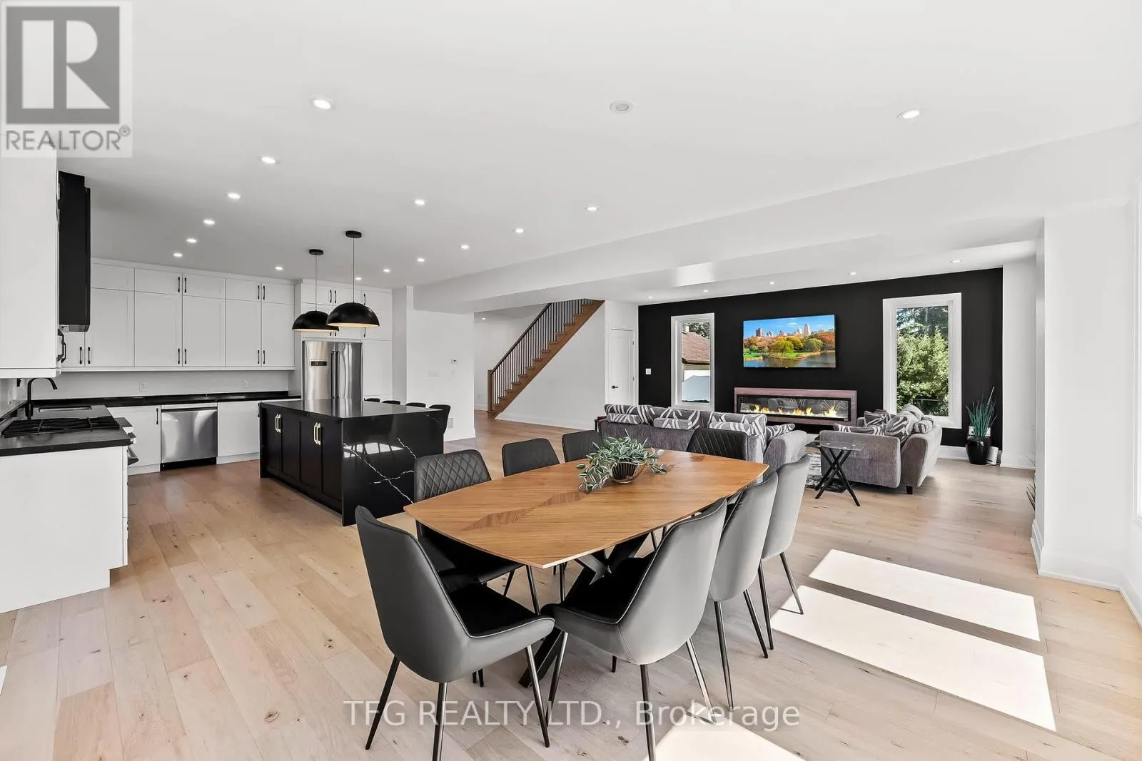 678 OTONABEE DRIVE