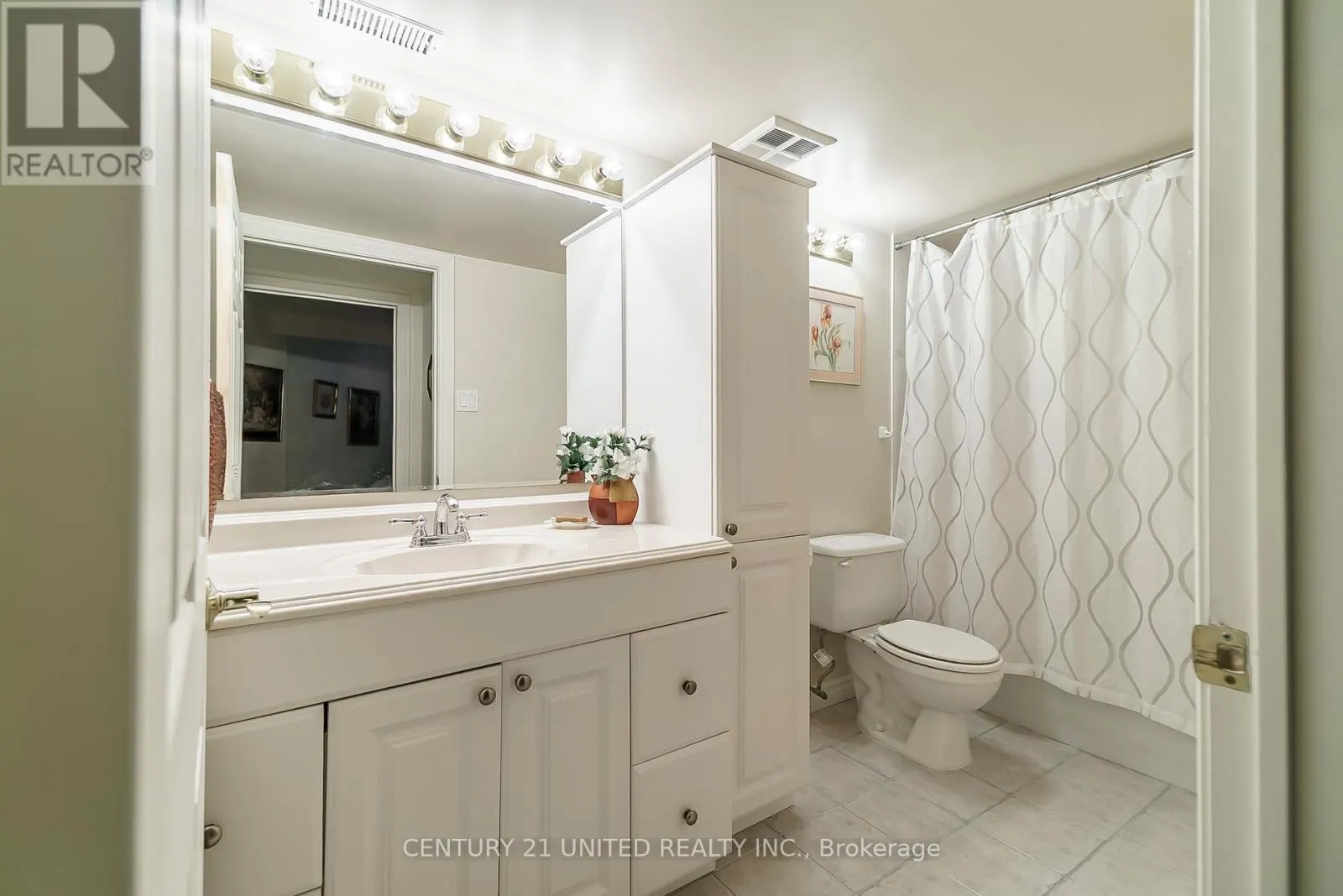 41 - 1121 ARMOUR ROAD, #41