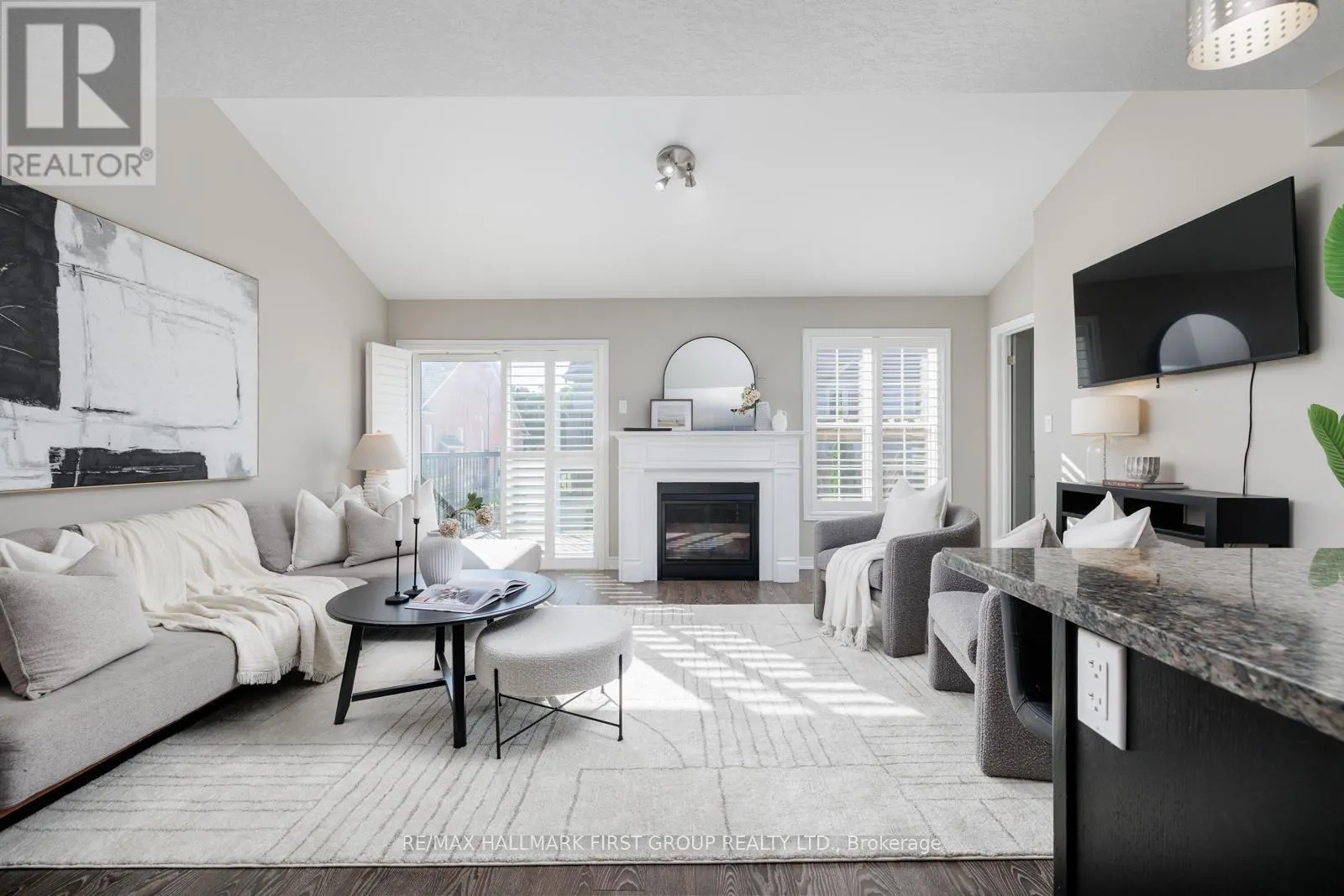 71 GREENAWAY CIRCLE