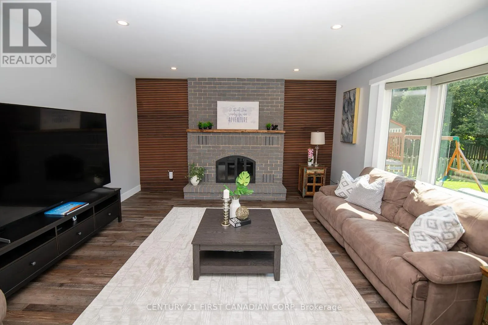 6925 LAMBETH WALK