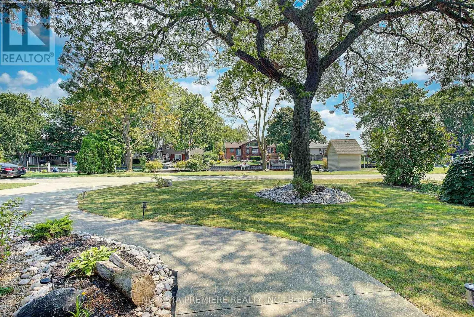 3943 SEAWAY ROAD
