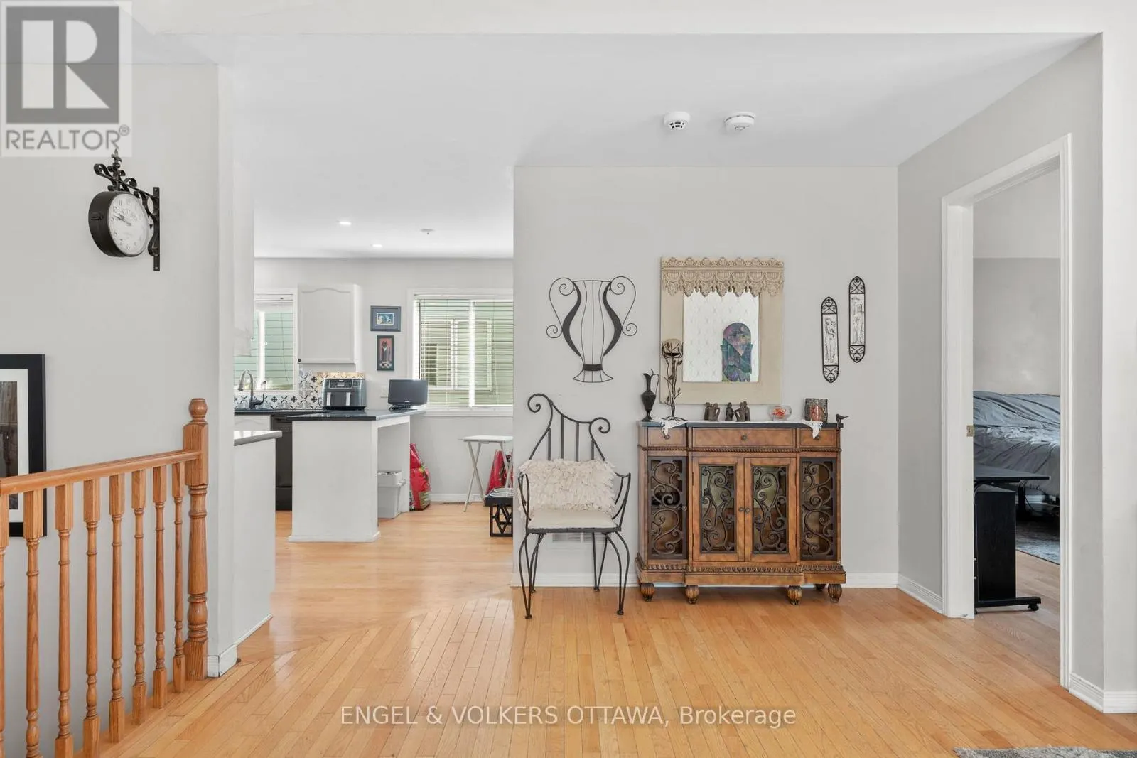 128 GRANDPARK CIRCLE