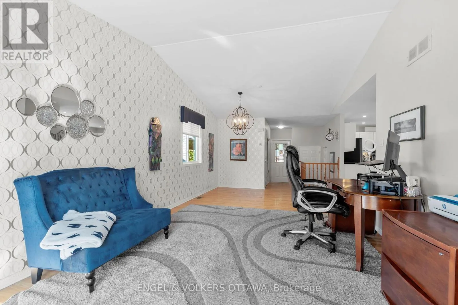 128 GRANDPARK CIRCLE