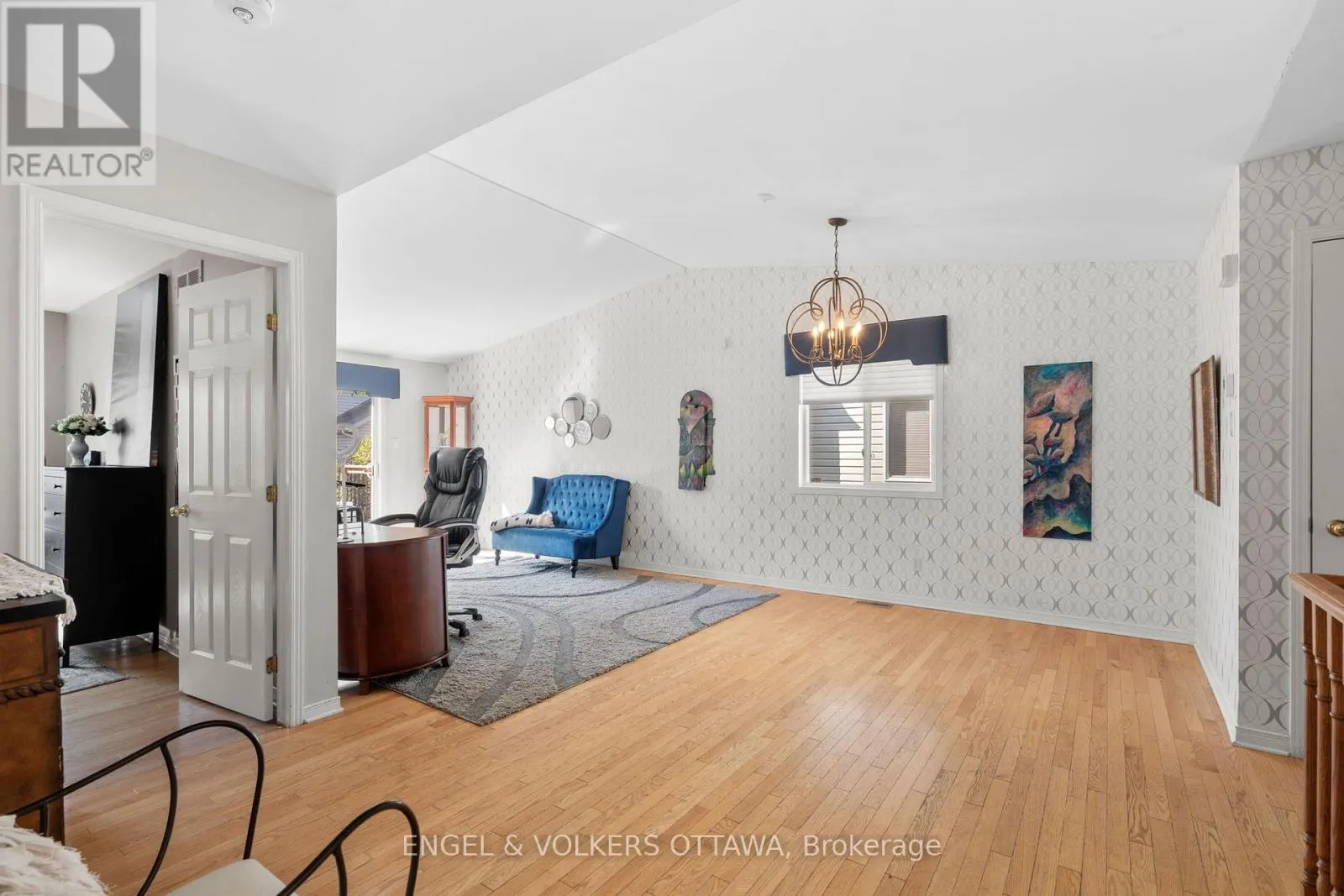 128 GRANDPARK CIRCLE