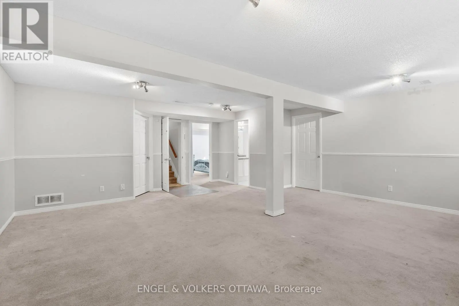 128 GRANDPARK CIRCLE