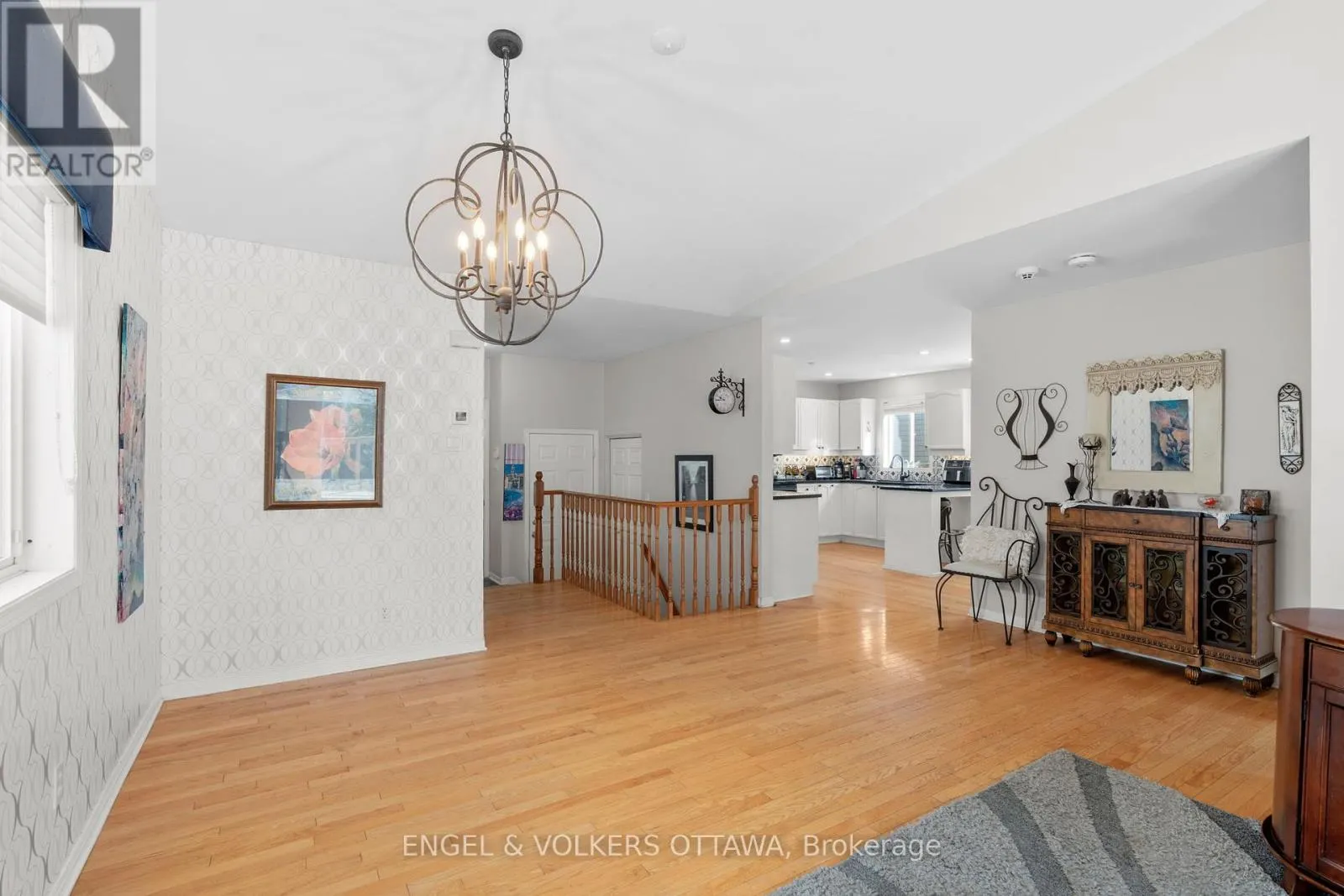 128 GRANDPARK CIRCLE