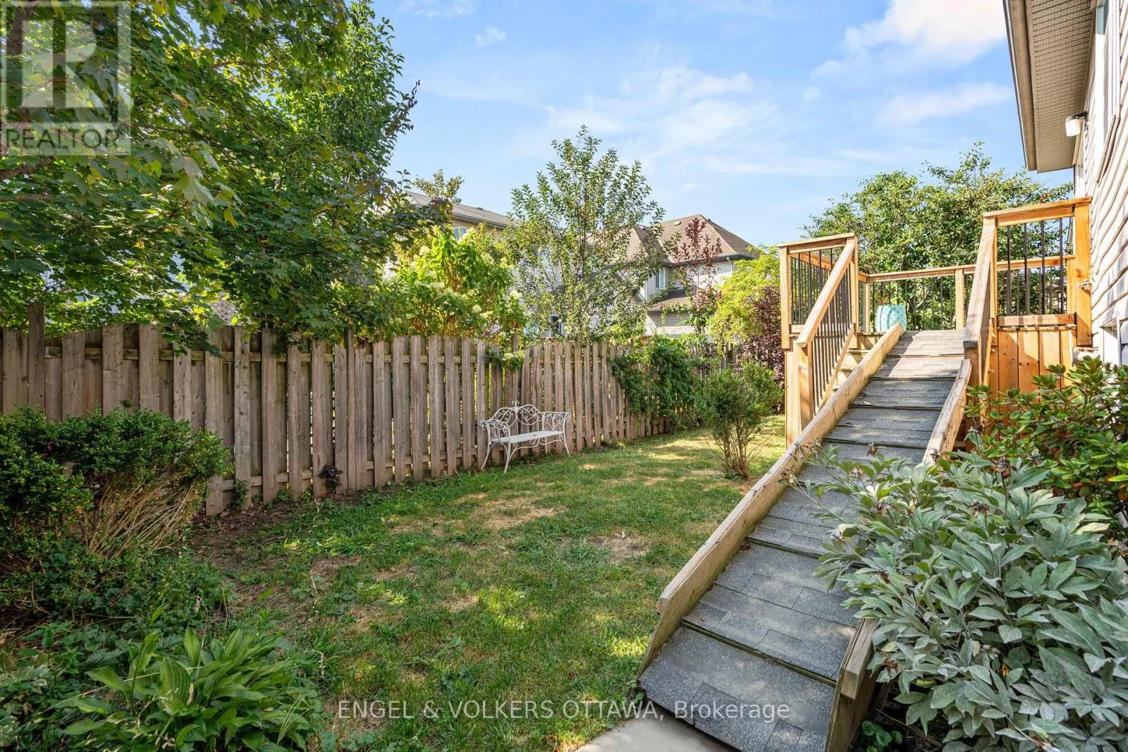 128 GRANDPARK CIRCLE