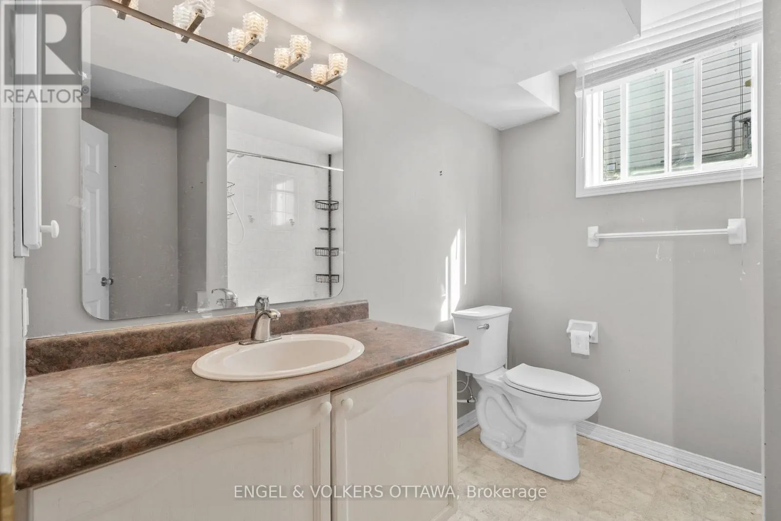 128 GRANDPARK CIRCLE