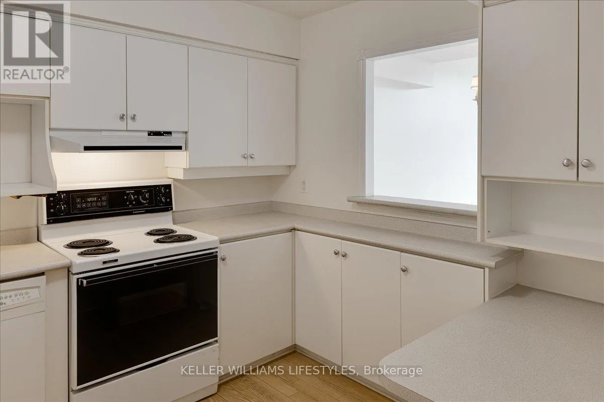 410 - 511 GAINSBOROUGH ROAD, #410
