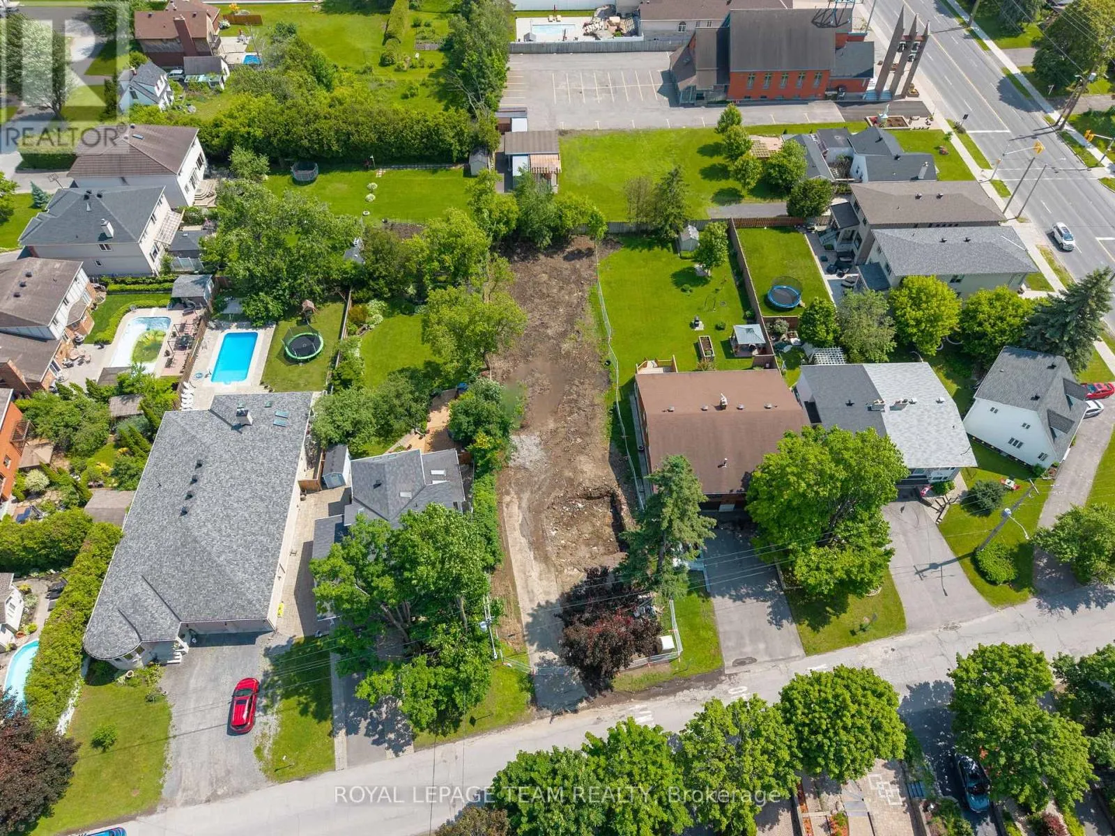 1092 NORMANDY CRESCENT
