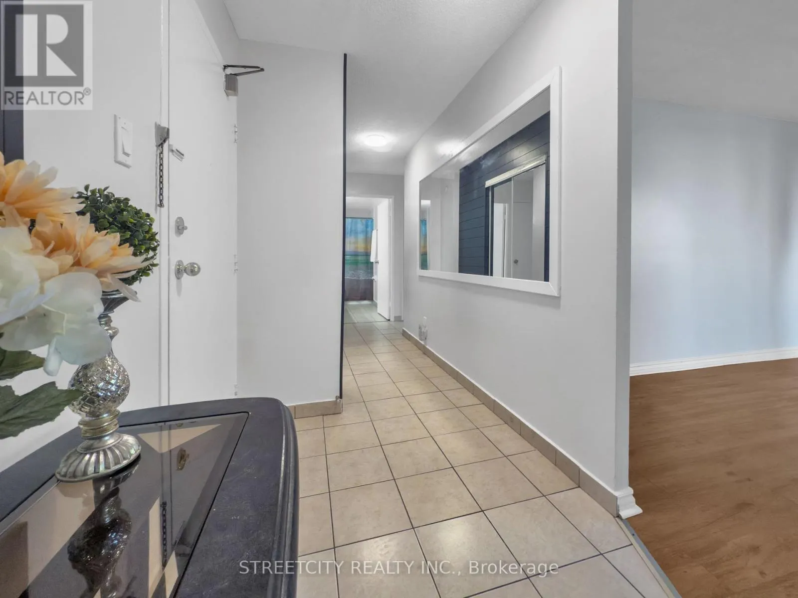 203 - 1103 JALNA BOULEVARD, #203