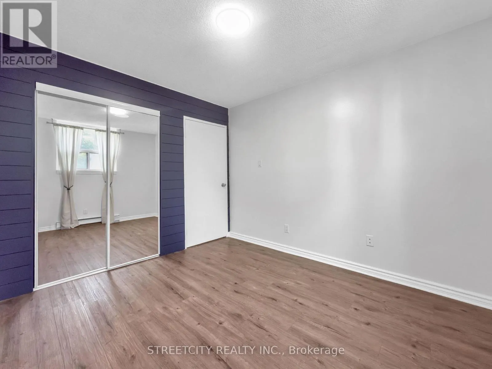 203 - 1103 JALNA BOULEVARD, #203