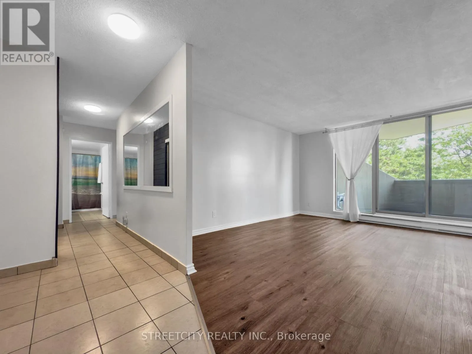 203 - 1103 JALNA BOULEVARD, #203