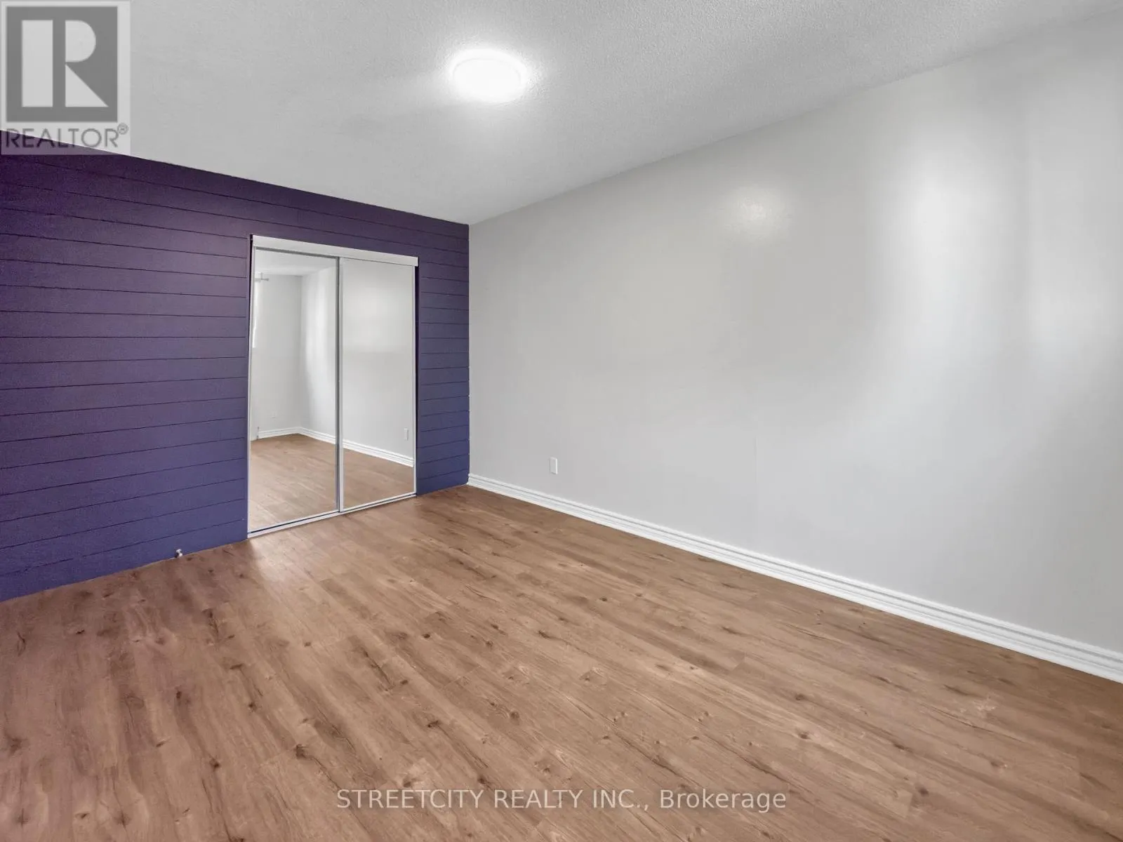 203 - 1103 JALNA BOULEVARD, #203