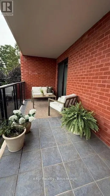 402 - 536 11TH AVENUE, #402