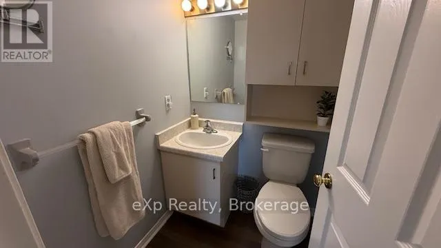 402 - 536 11TH AVENUE, #402
