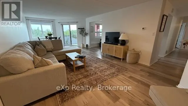 402 - 536 11TH AVENUE, #402