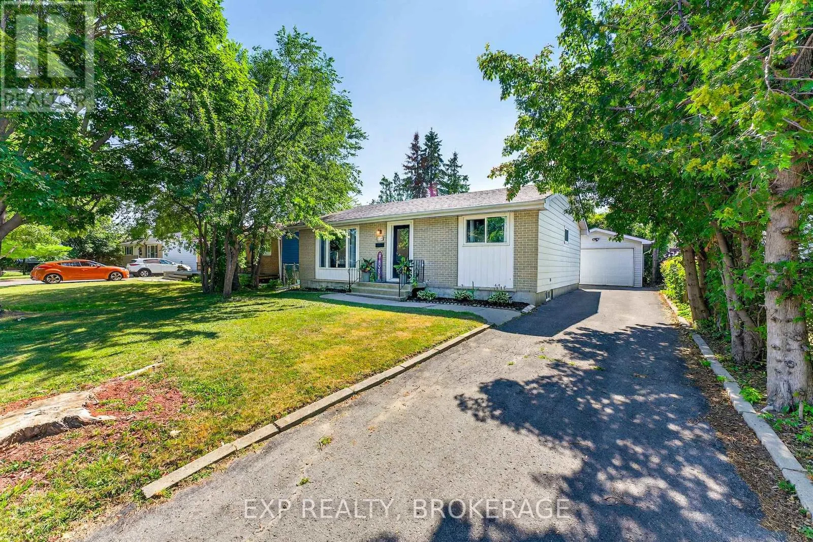 1284 WAVERLEY CRESCENT