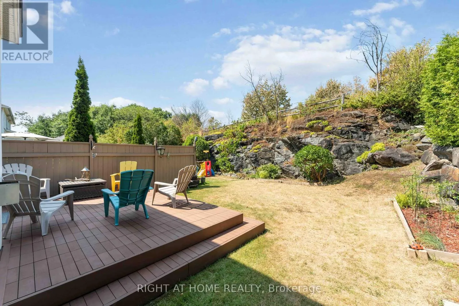 142 BLACKDOME CRESCENT