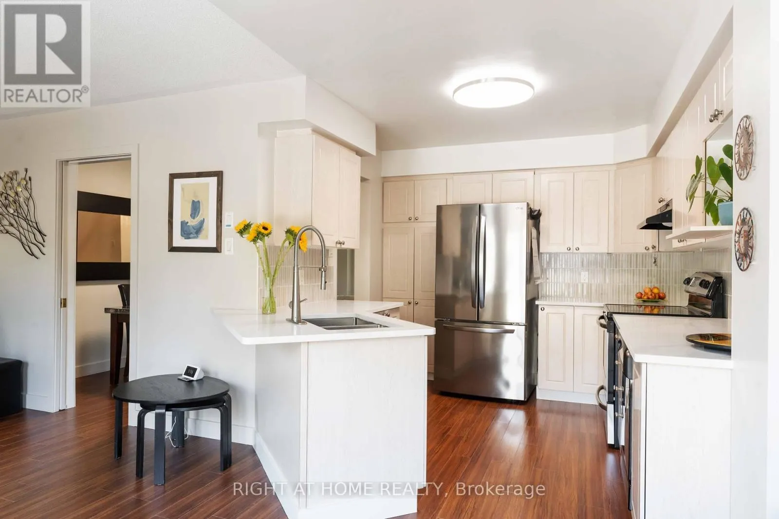 142 BLACKDOME CRESCENT