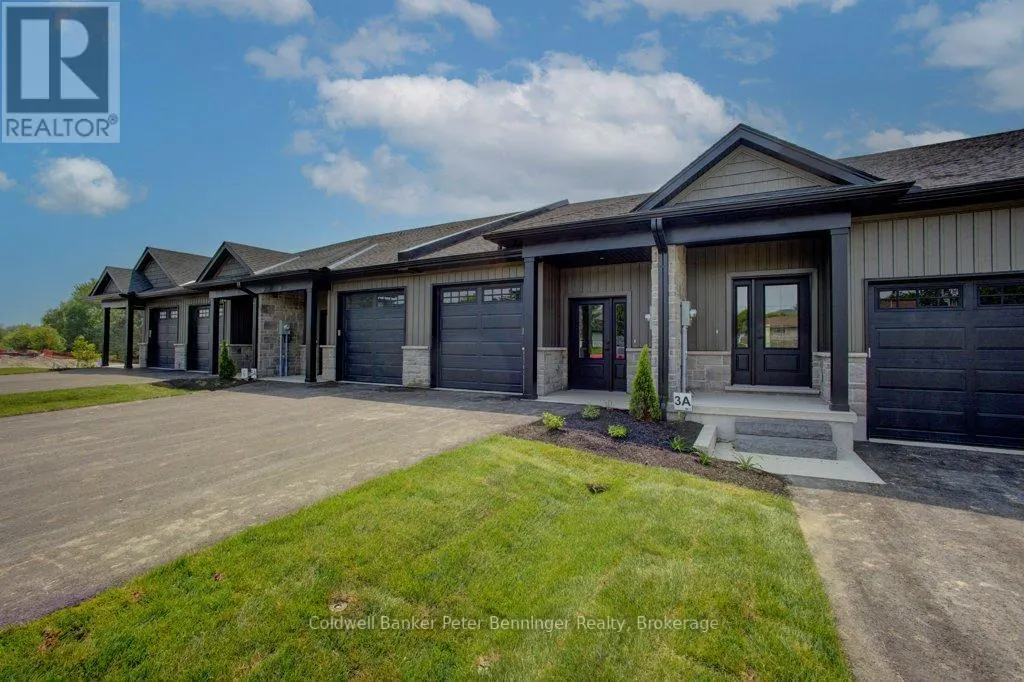 2 - 305 ARNAUD STREET, #2
