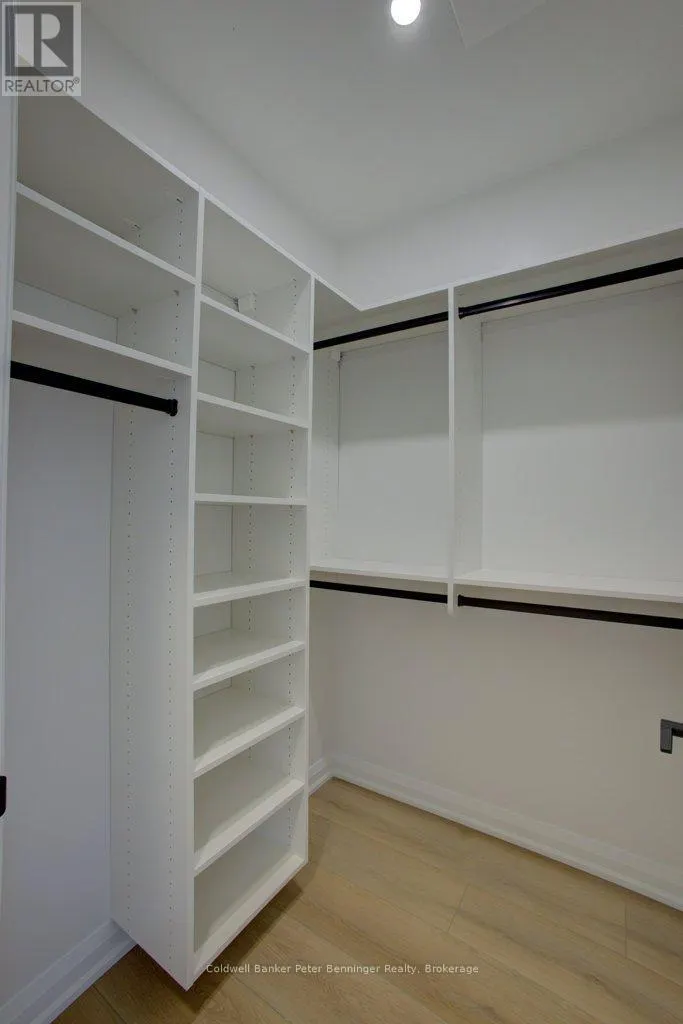 2 - 305 ARNAUD STREET, #2
