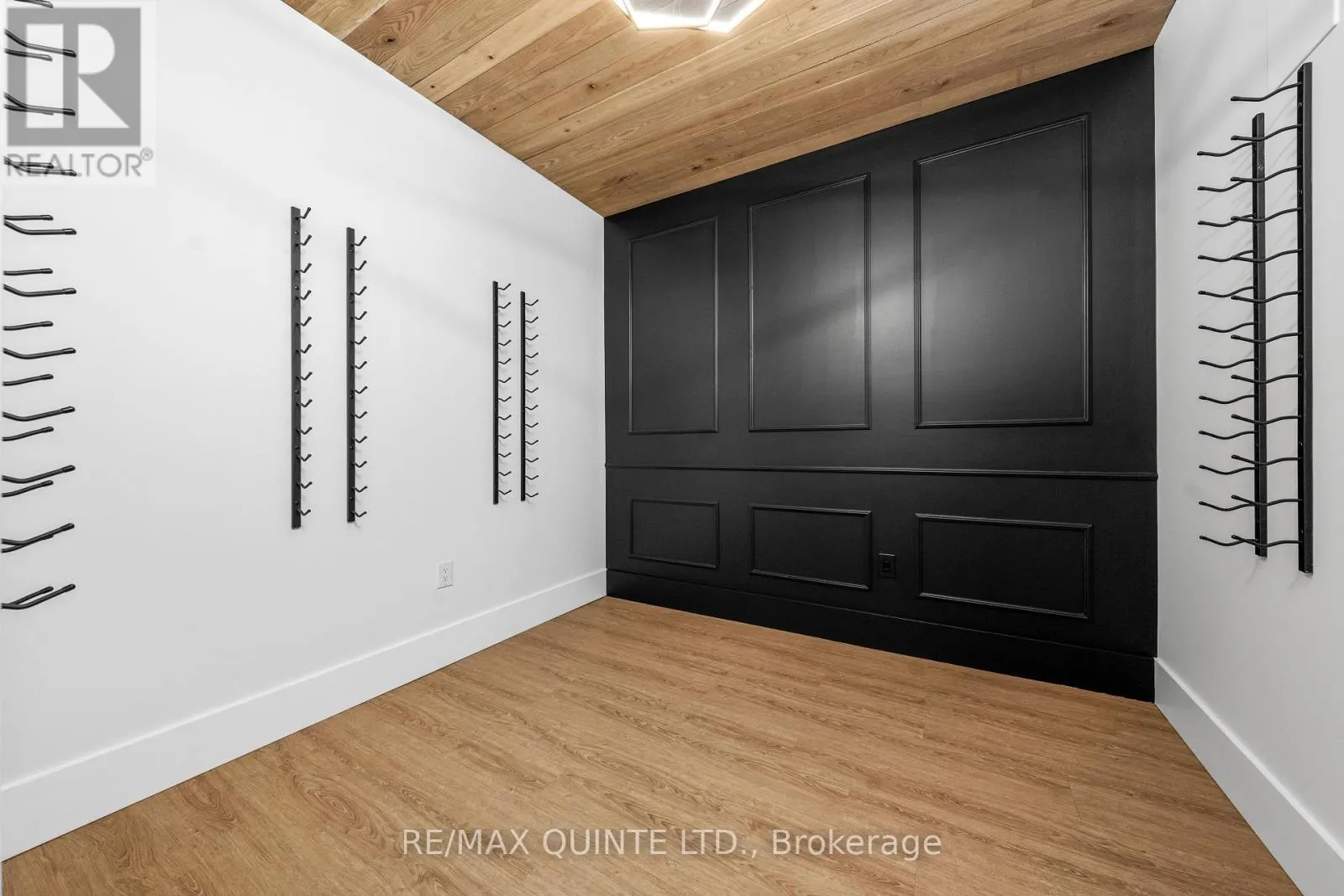 UNIT 16 - 665 HARMONY ROAD, #Unit 16