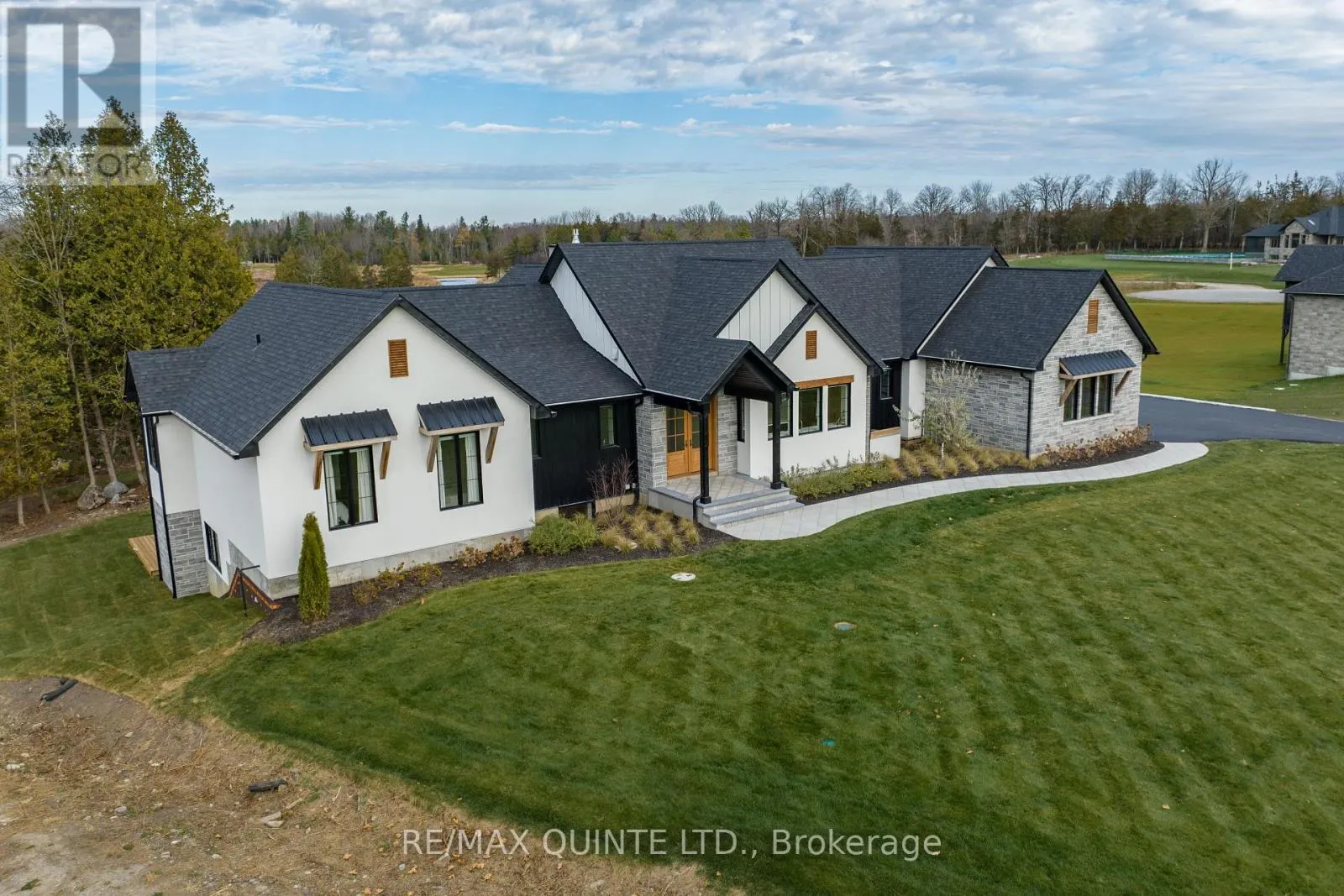UNIT 16 - 665 HARMONY ROAD, #Unit 16