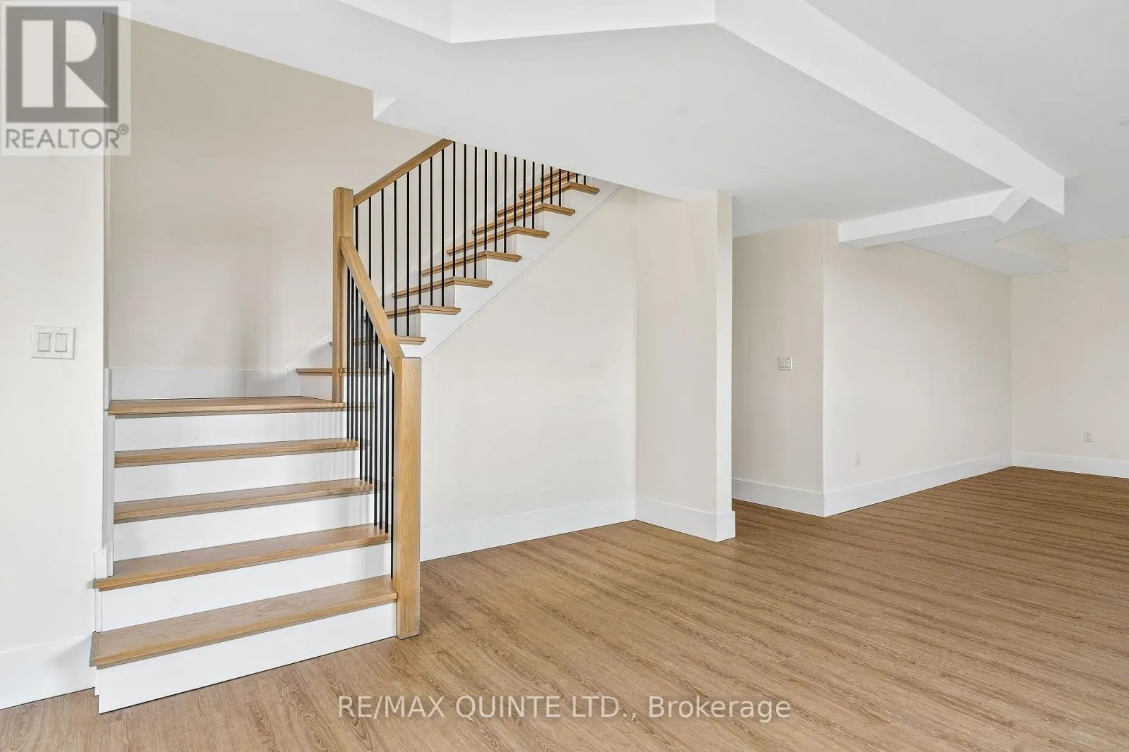 UNIT 16 - 665 HARMONY ROAD, #Unit 16