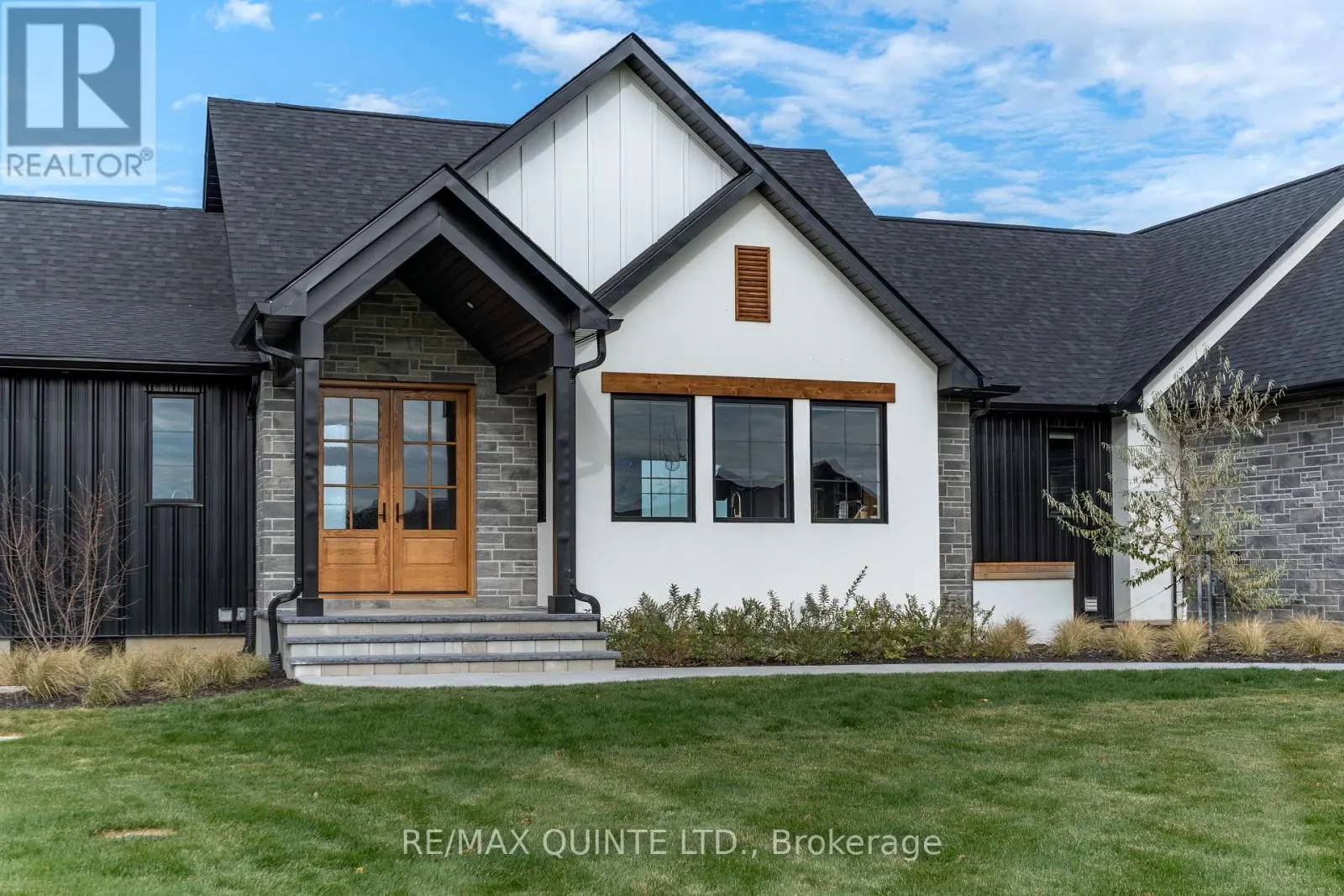 UNIT 16 - 665 HARMONY ROAD, #Unit 16