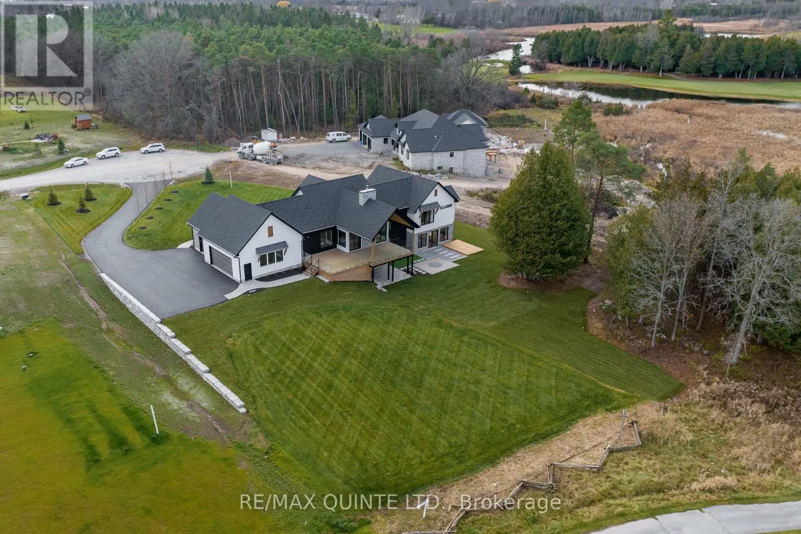 UNIT 16 - 665 HARMONY ROAD, #Unit 16