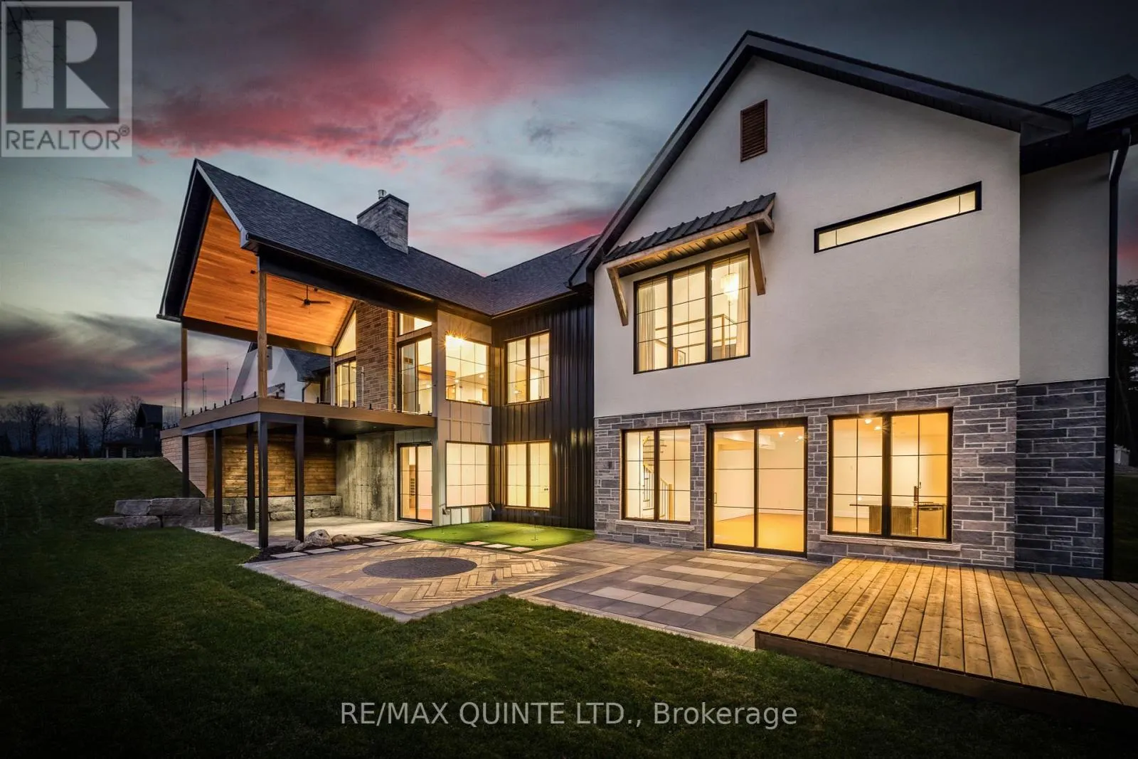 UNIT 16 - 665 HARMONY ROAD, #Unit 16